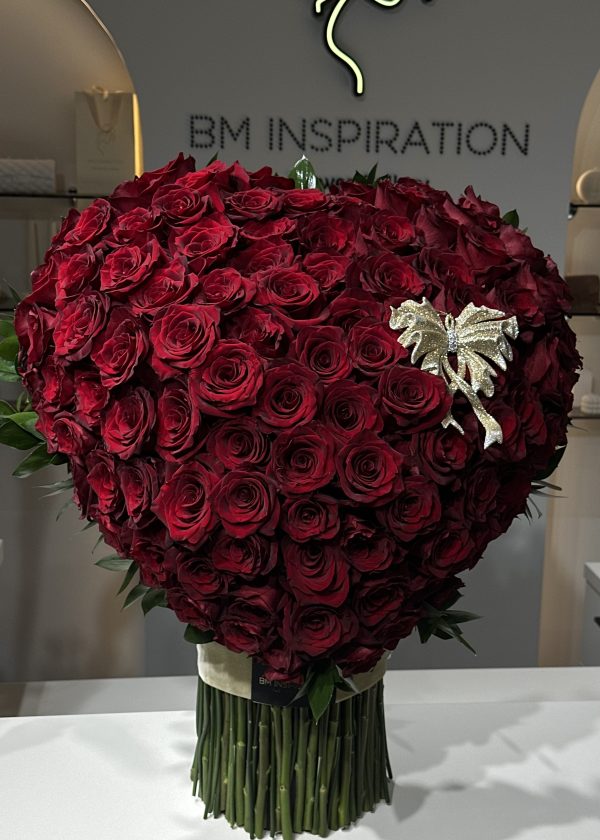 Compoziție Florală „Inimă” pe Picior - imagine 3