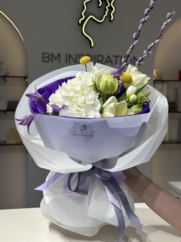 Buchet alb-mov