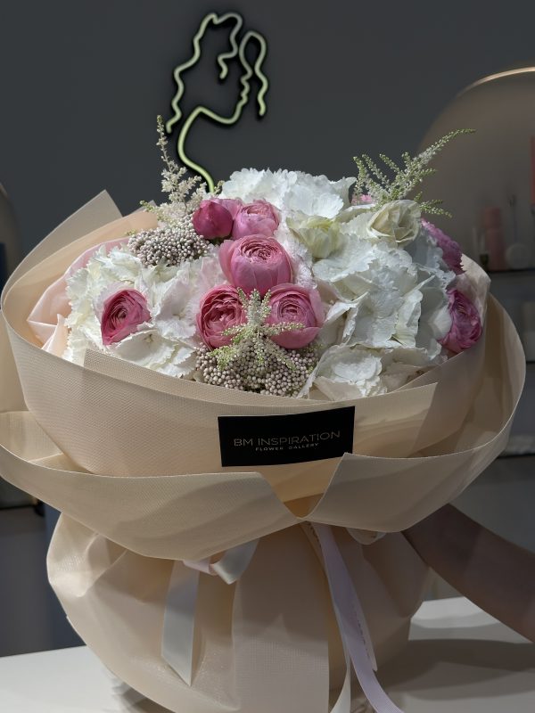 SWEET HUG bouquet - imagine 2
