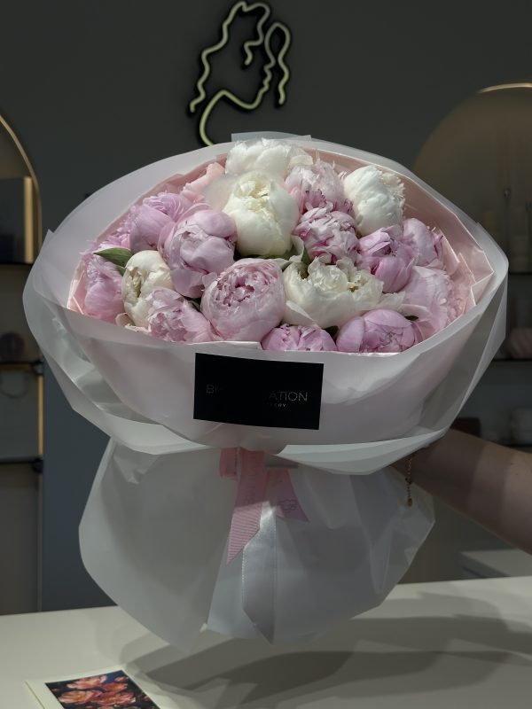 white & pink PEONY - imagine 4