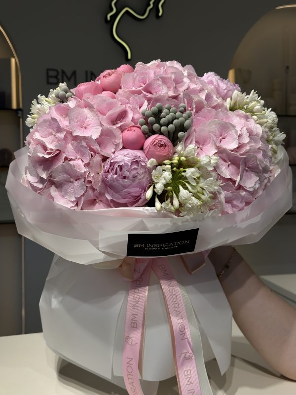 Gorgeous pink Bouquet - imagine 4