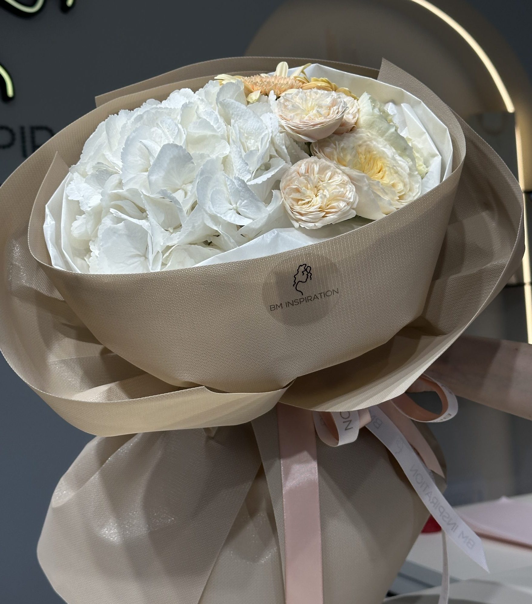 Nude Complement Bouquet